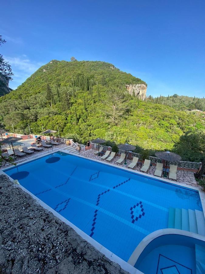 פאלאוקסטריצה Acapulco Seaside Pool Bar And Apartments מראה חיצוני תמונה